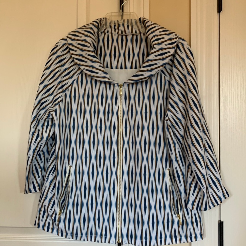 Chicos Zenergy zip up jacket with 3/4 sleeves